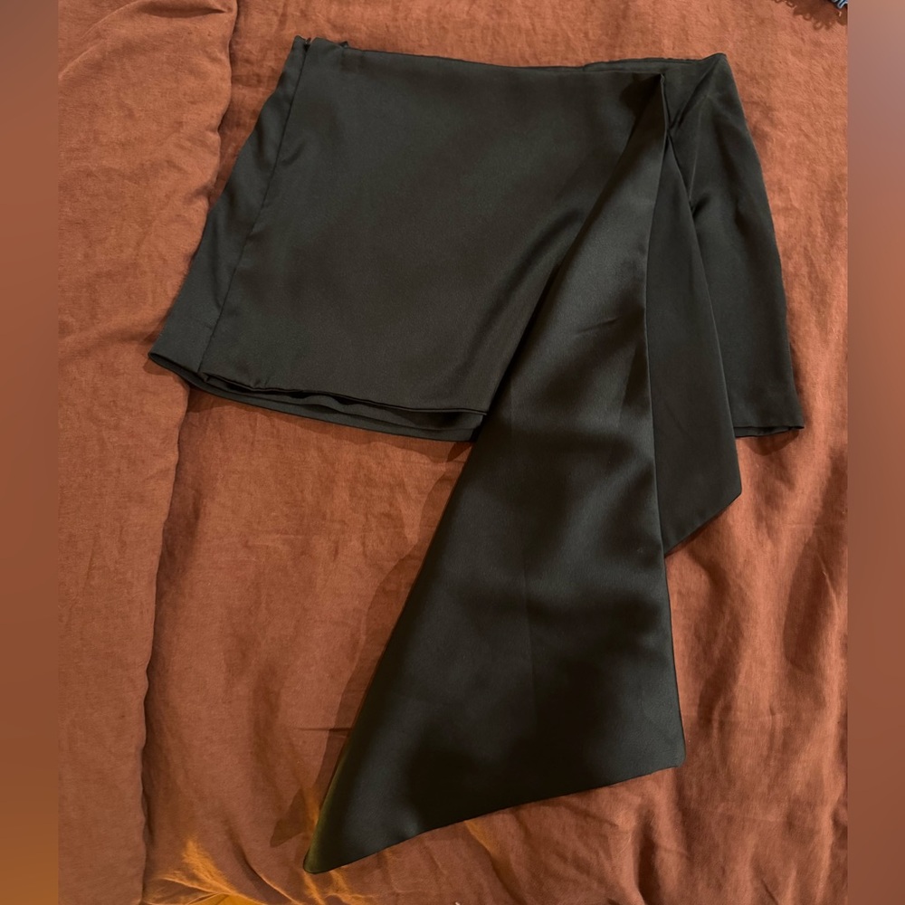 Zara Black satin silk Skirt with asymmetric detailing